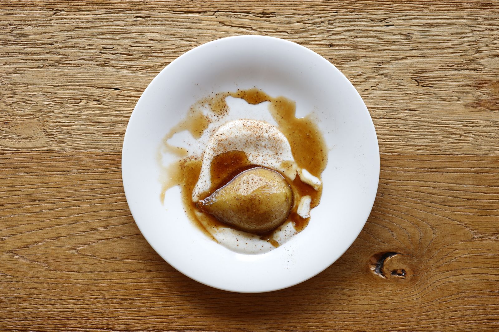 Caramelized pan-fried Eden Gold pear with spiced cream